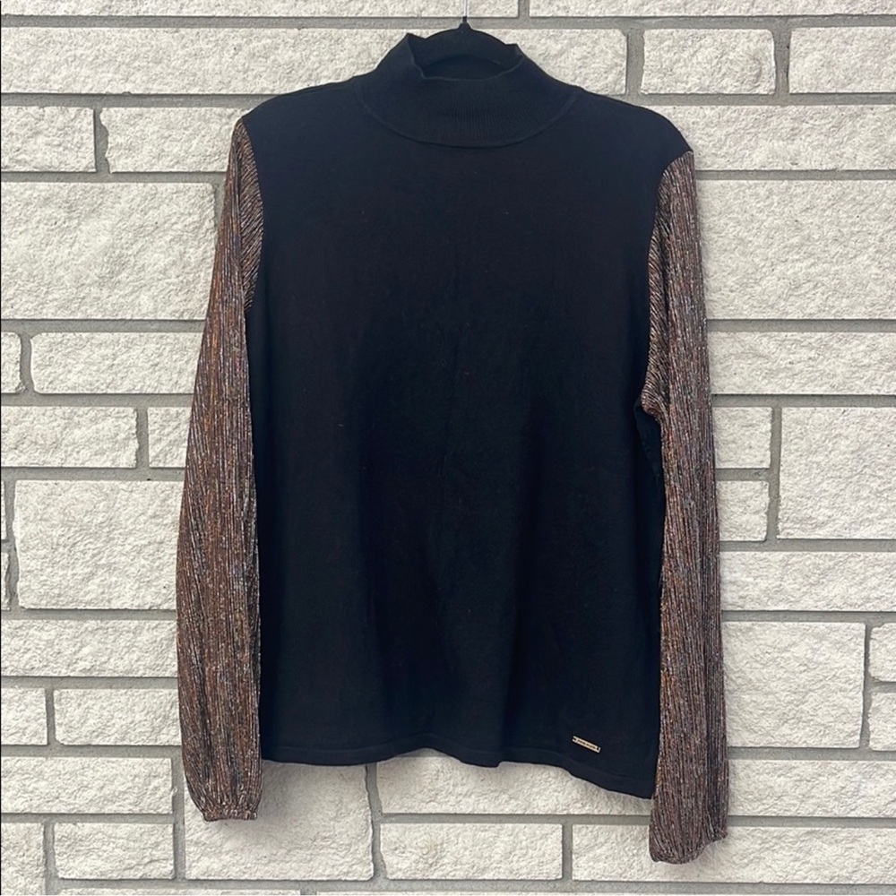 Anne Klein Black and Brown Turtleneck Sweater